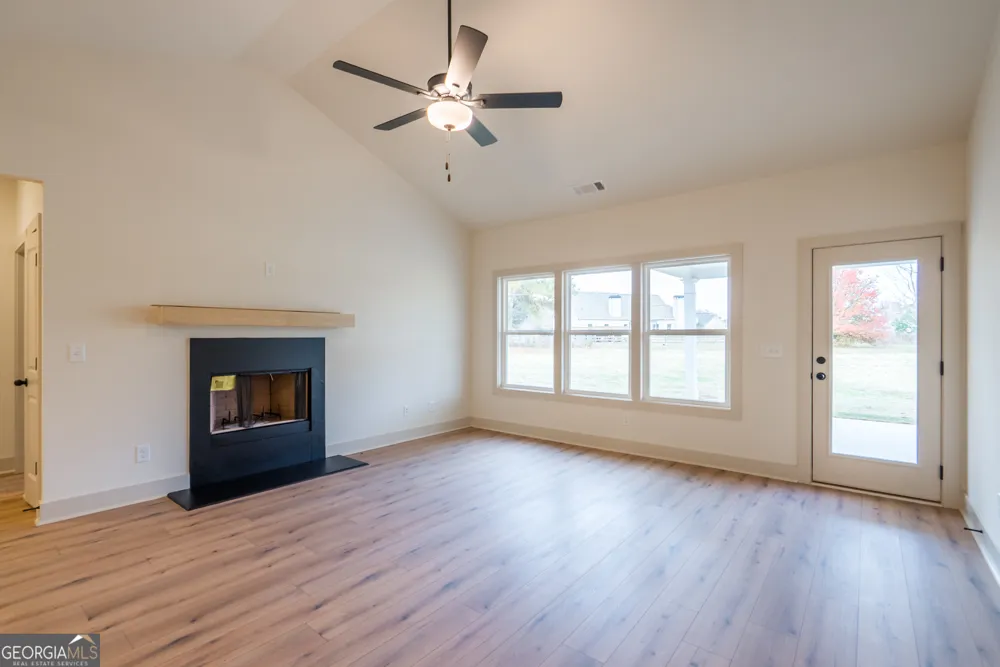 209 Squirrel RUN Good Hope, GA 30641