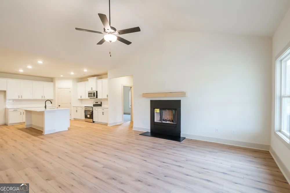 209 Squirrel RUN Good Hope, GA 30641