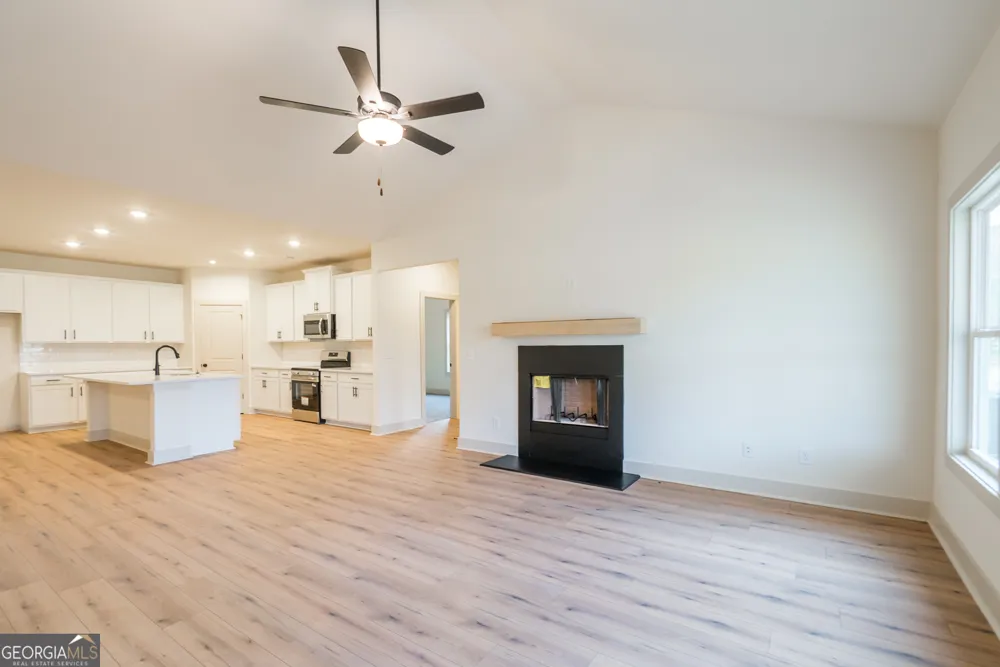 209 Squirrel RUN Good Hope, GA 30641