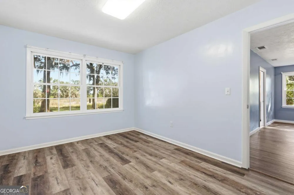 1613 Lake DR Midway, GA 31320