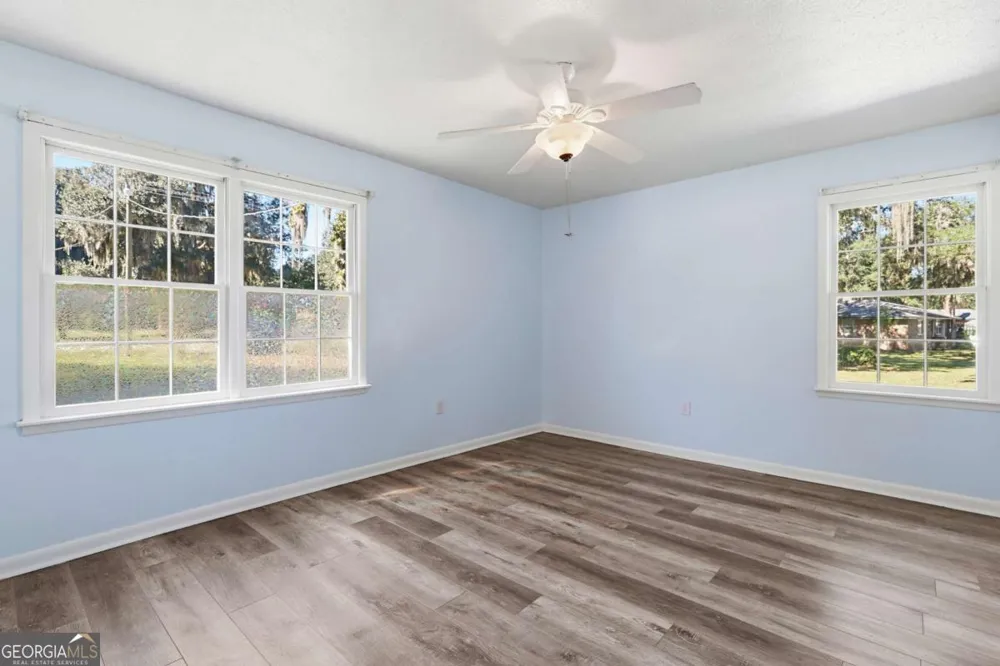 1613 Lake DR Midway, GA 31320