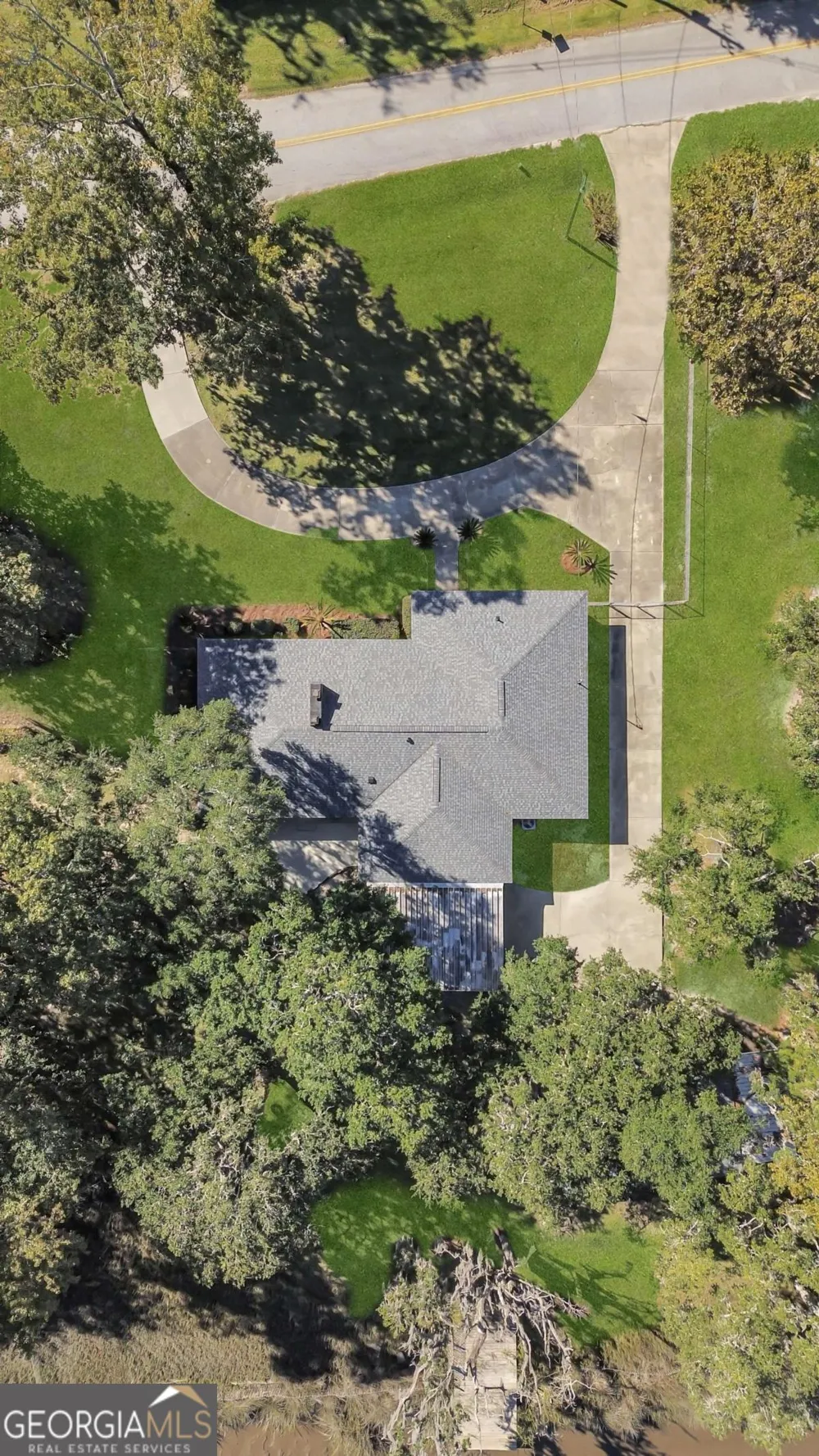 1613 Lake DR Midway, GA 31320