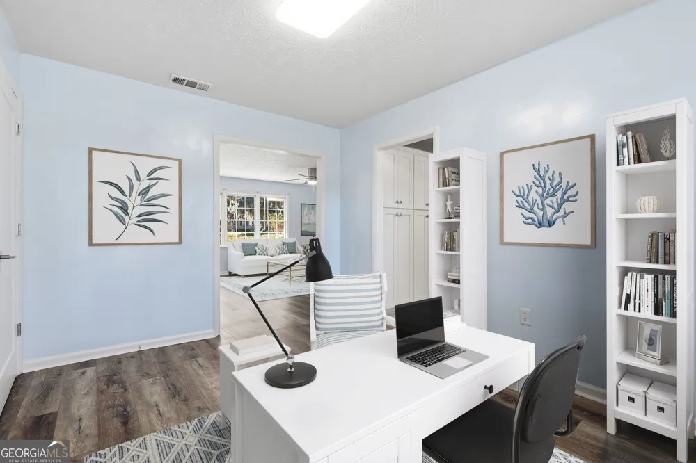 1613 Lake DR Midway, GA 31320
