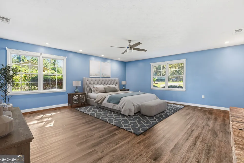 1613 Lake DR Midway, GA 31320