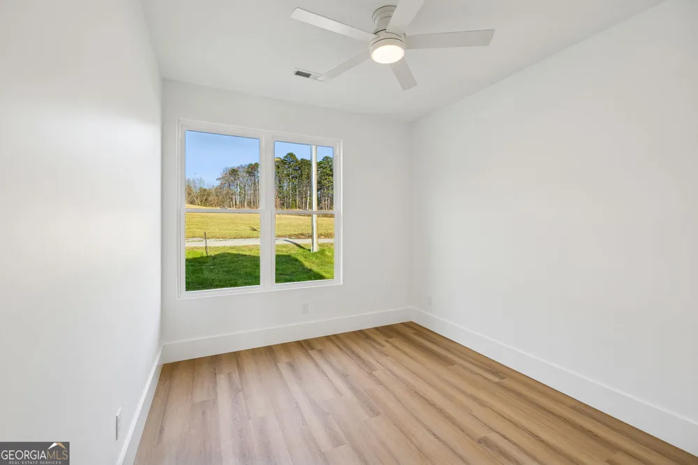 71 Ballard RD Trenton, GA 30752