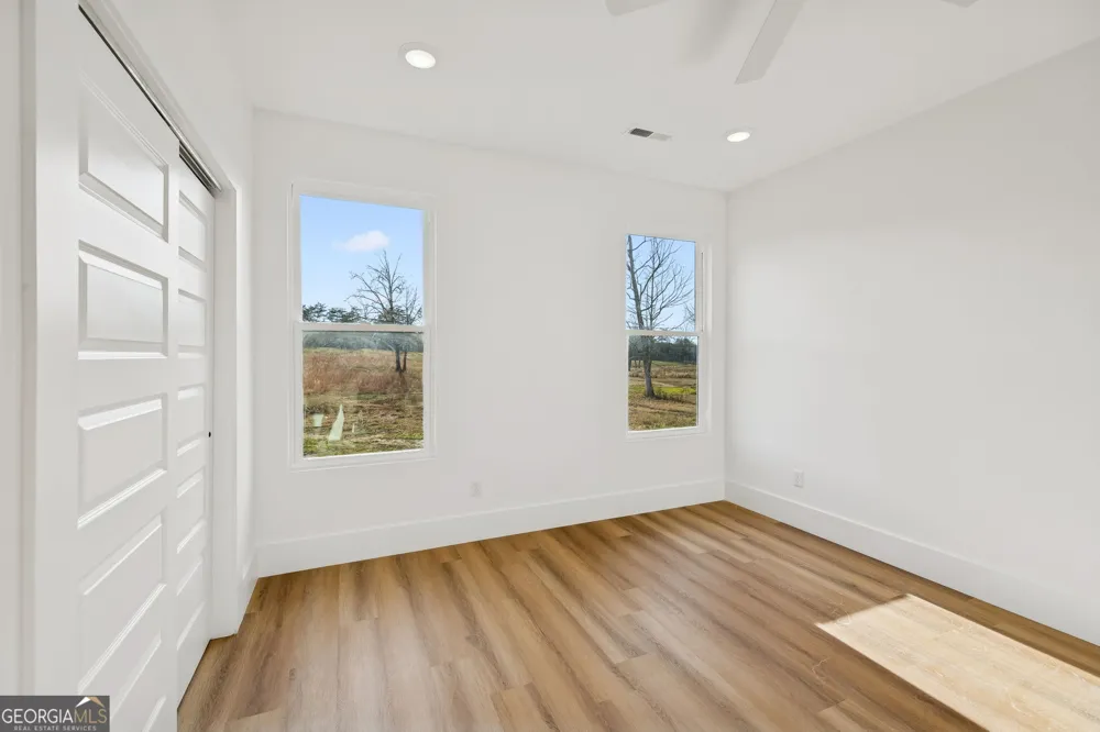 71 Ballard RD Trenton, GA 30752