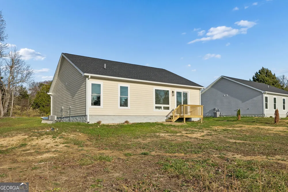 71 Ballard RD Trenton, GA 30752