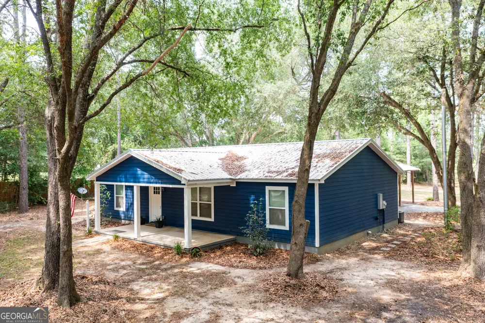 5611 Sweetwater AVE Donalsonville, GA 39845