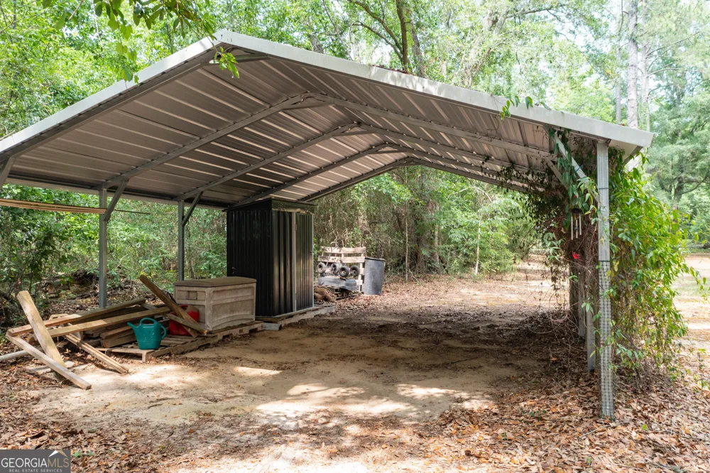5611 Sweetwater AVE Donalsonville, GA 39845