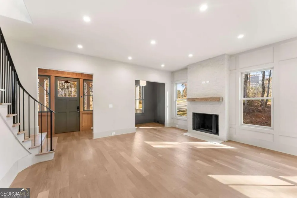 11825 Serenbe LN Chattahoochee Hills, GA 30268