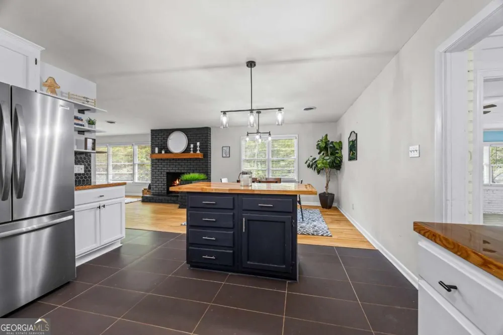 110 Valley RD Toccoa, GA 30577