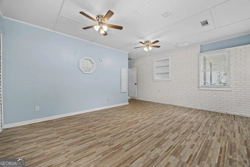 110 Valley RD Toccoa, GA 30577