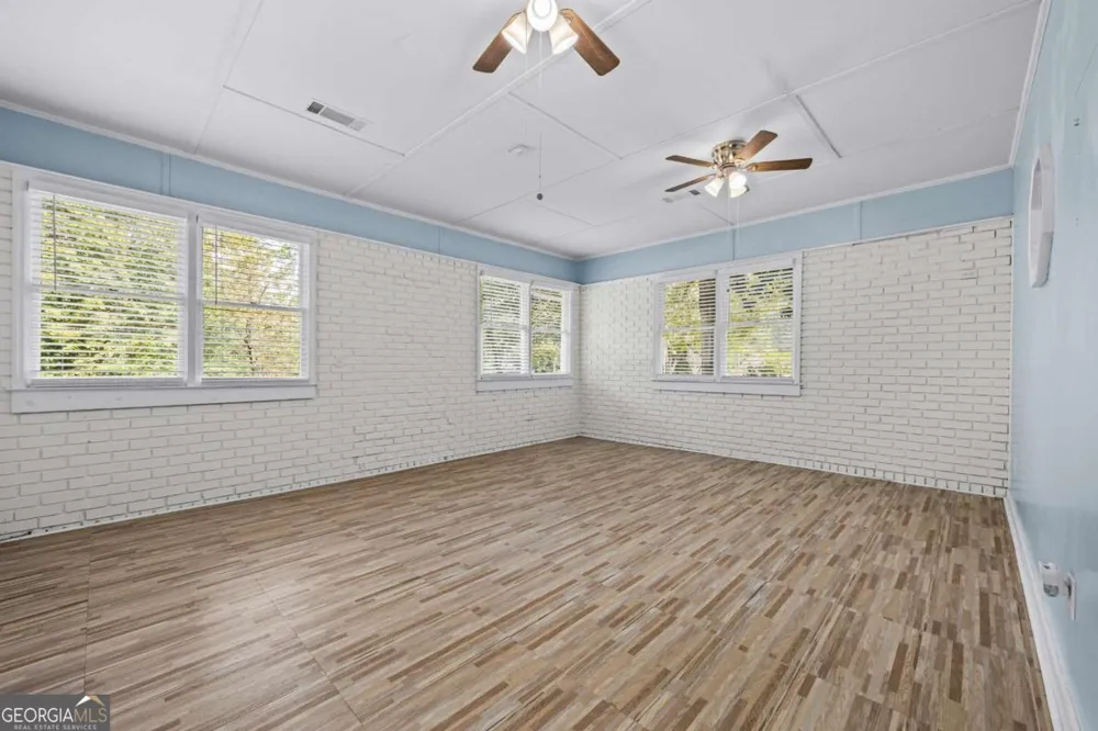110 Valley RD Toccoa, GA 30577