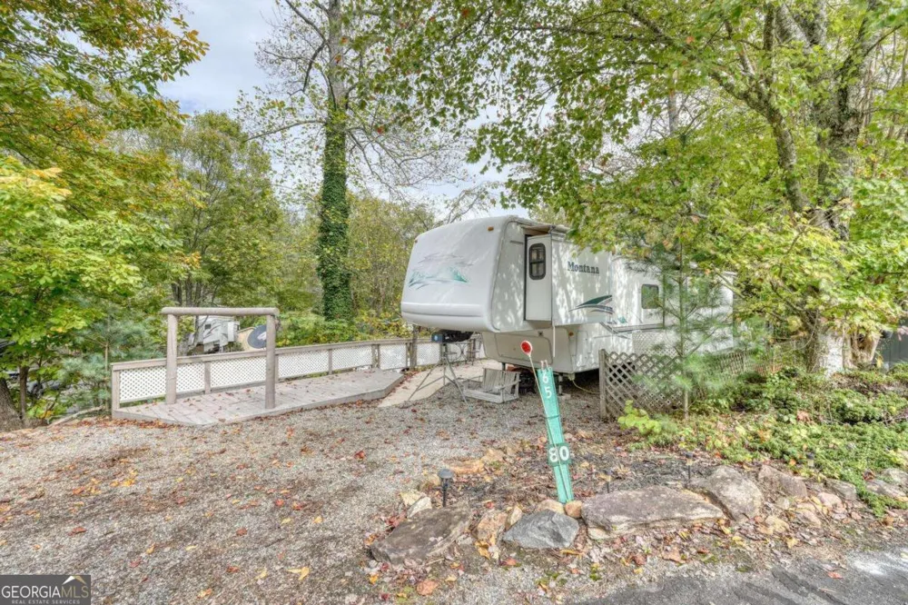 65 Choestoe Valley LN Blairsville, GA 30512