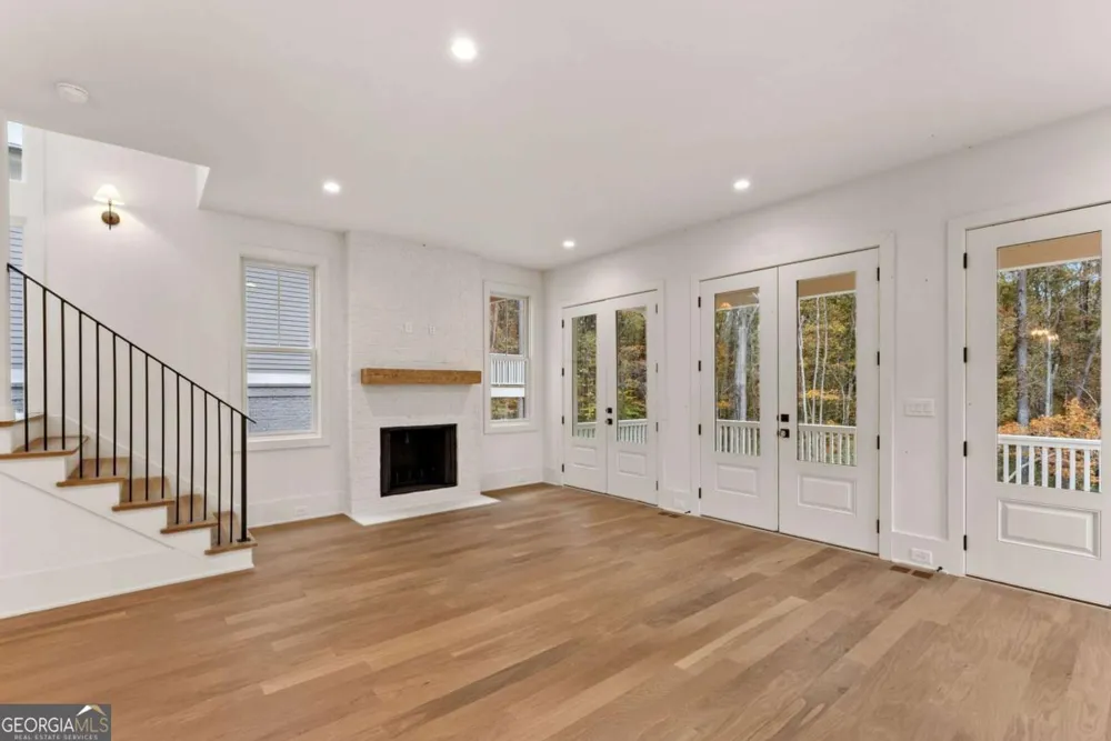 11821 Serenbe LN Chattahoochee Hills, GA 30268