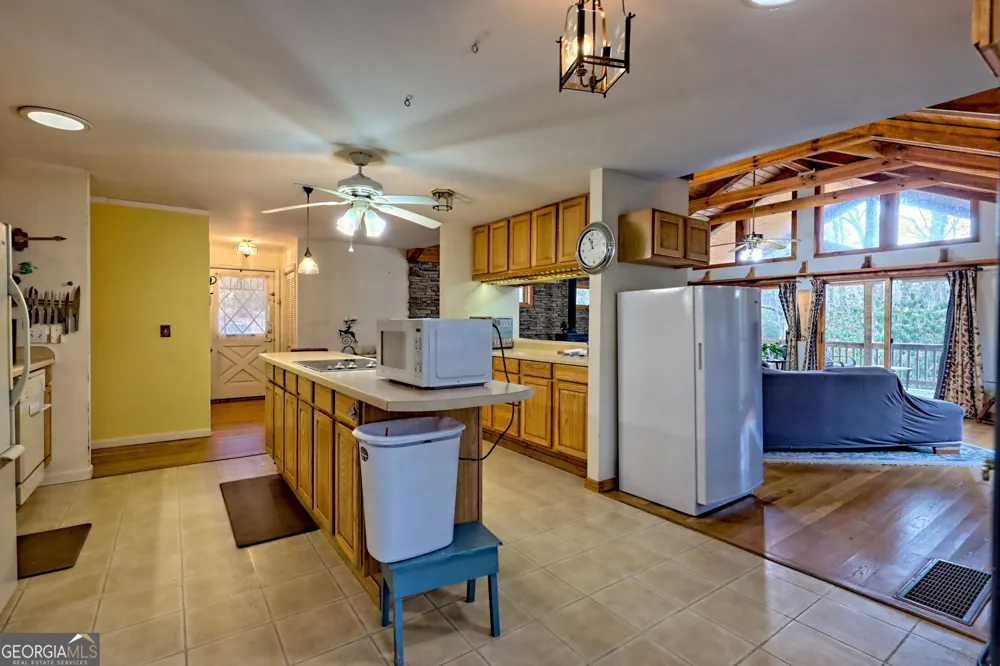 7829 Dillard RD Scaly Mtn, NC 28775
