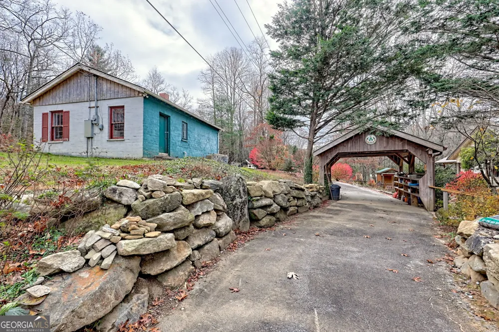 7829 Dillard RD Scaly Mtn, NC 28775