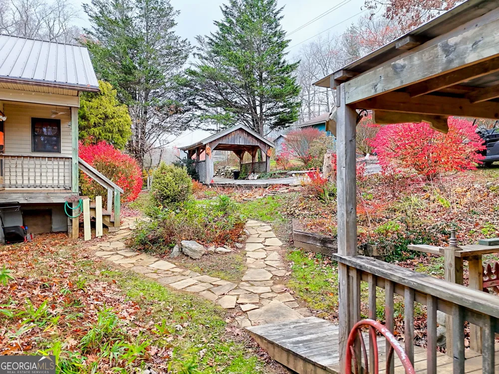 7829 Dillard RD Scaly Mtn, NC 28775