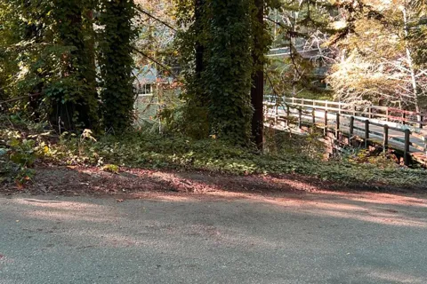 Riverside Road