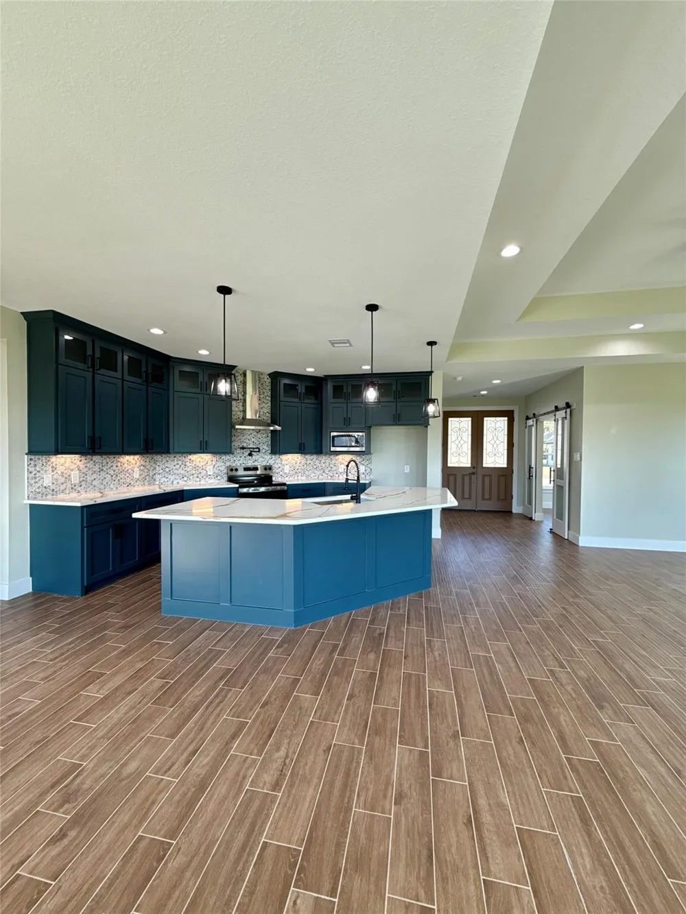 237 Crestview Drive West Columbia, TX 77486