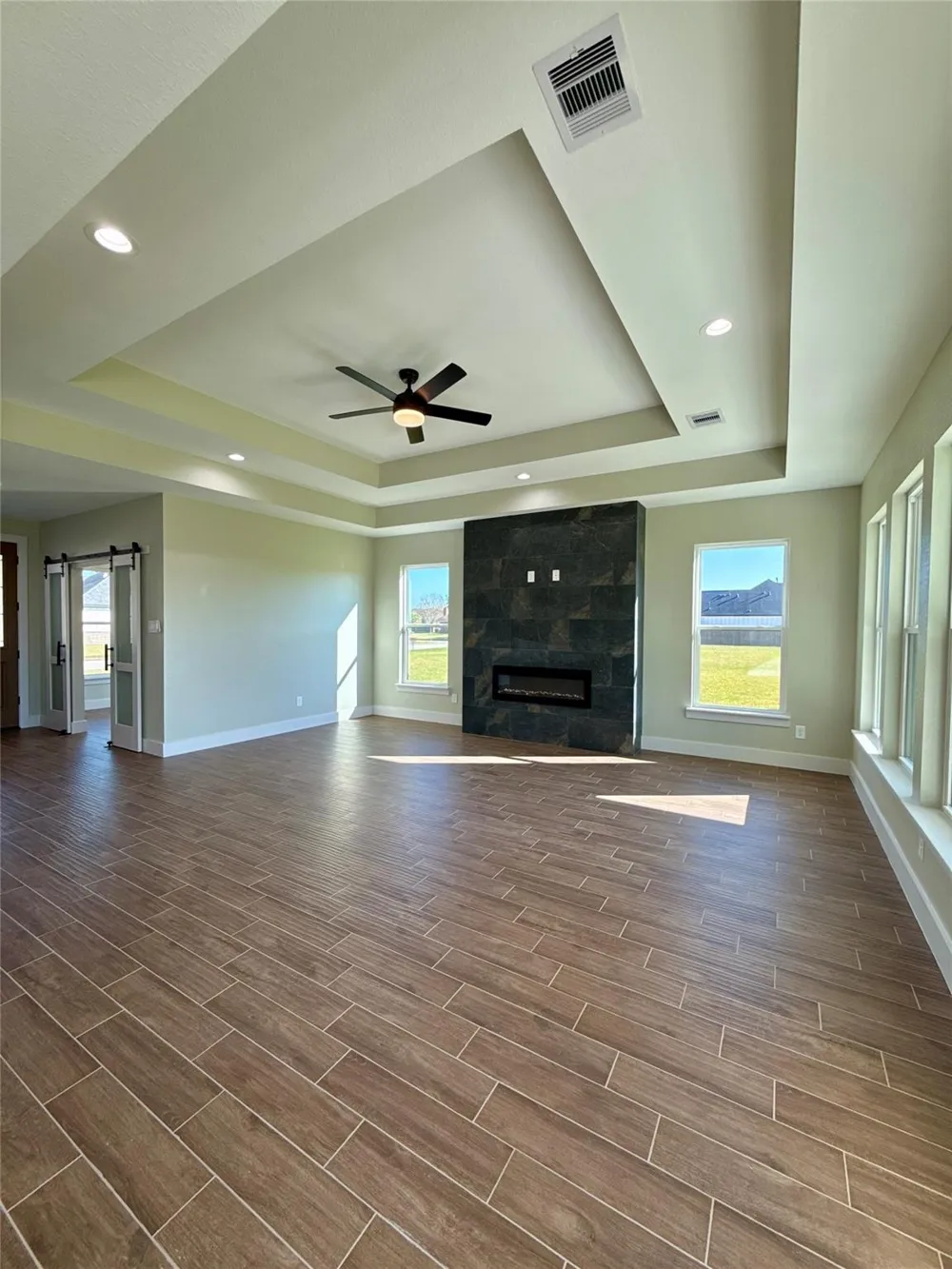 237 Crestview Drive West Columbia, TX 77486