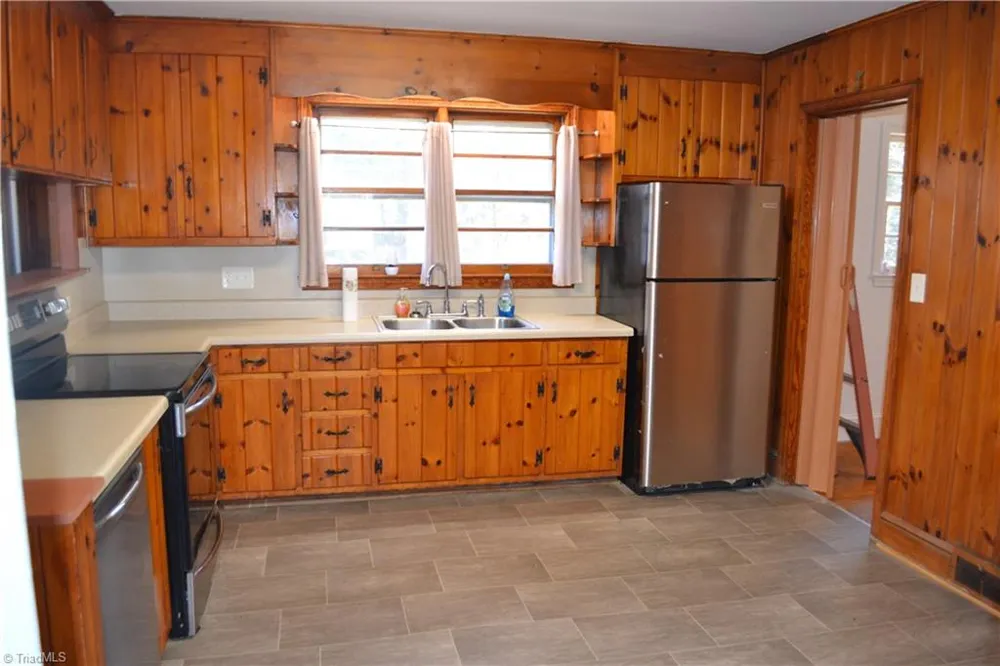 812 Dan Valley Road Madison, NC 27025