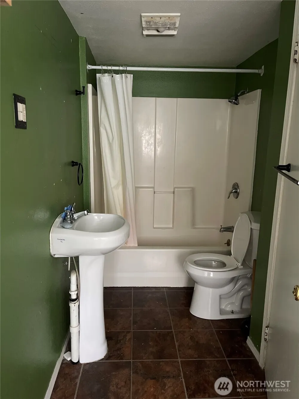 606 Schley Aberdeen, WA 98520