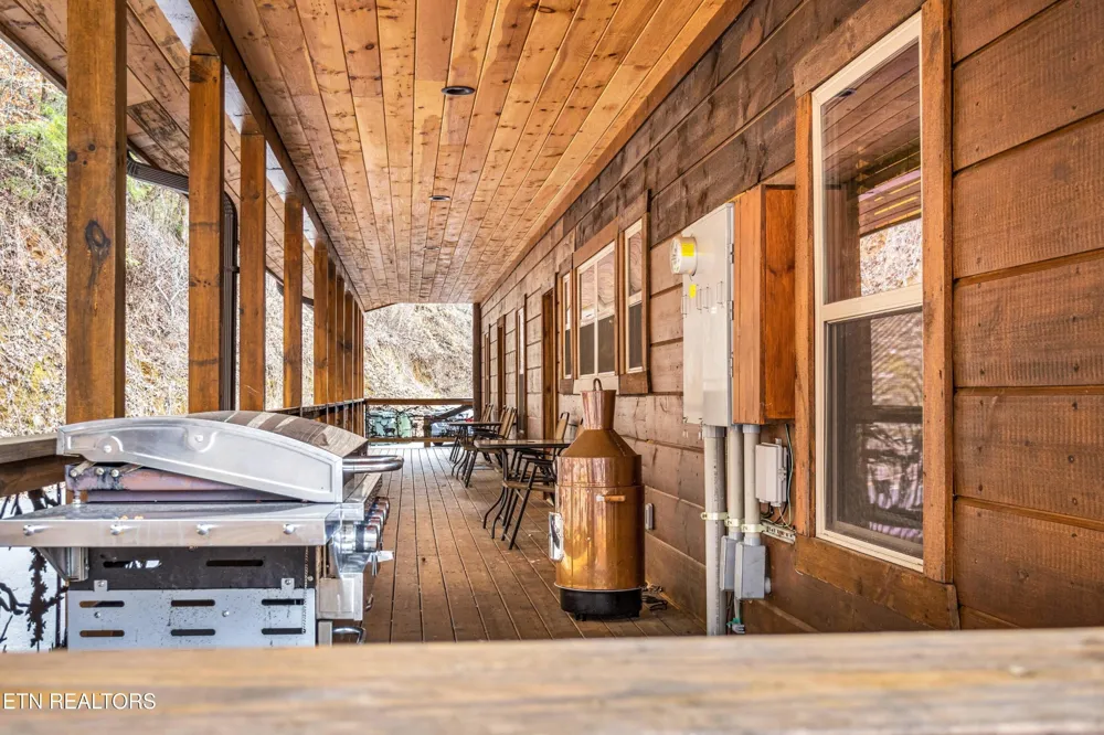 173 Rafter Rd Tellico Plains, TN 37385