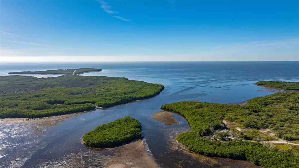 4836 SNUG HARBOR ROAD New Port Richey, FL 34652