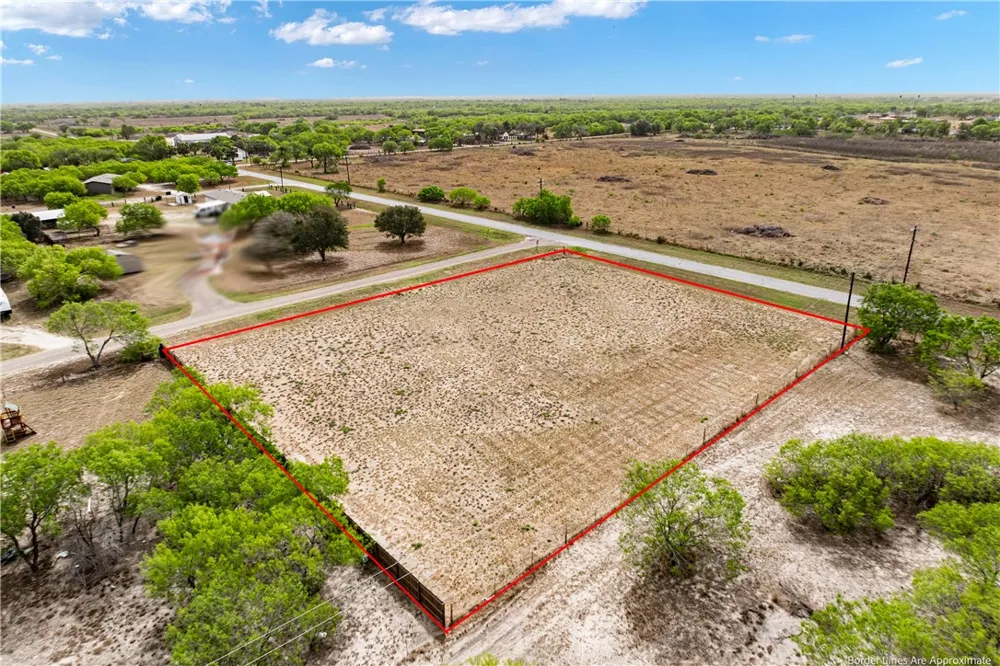 207 Rancho Seco Riviera, TX 78379