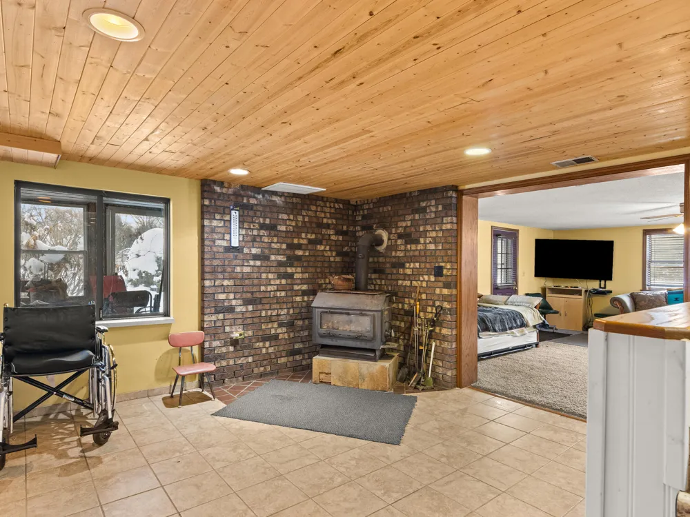 3175 Strand Road Muskegon, MI 49445