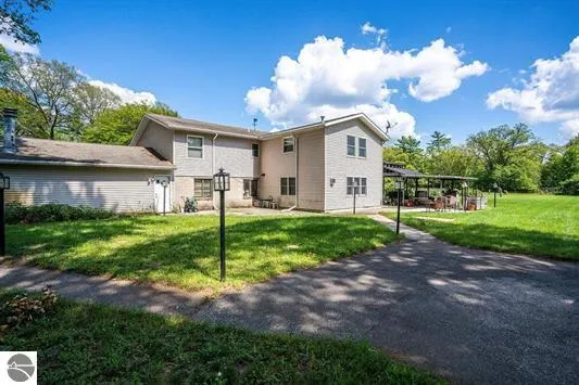 3175 Strand Road Muskegon, MI 49445