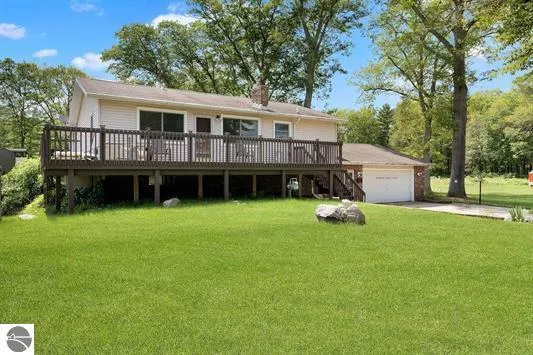 3175 Strand Road Muskegon, MI 49445