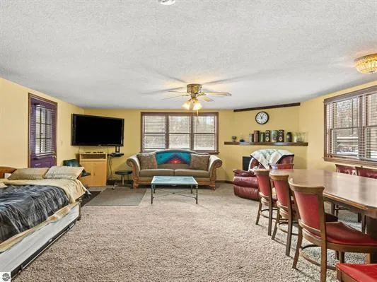 3175 Strand Road Muskegon, MI 49445