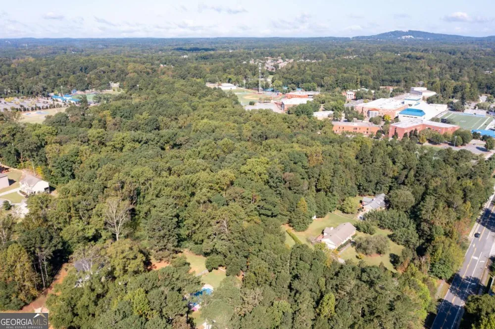 2526 New Macland RD Powder Springs, GA 30127
