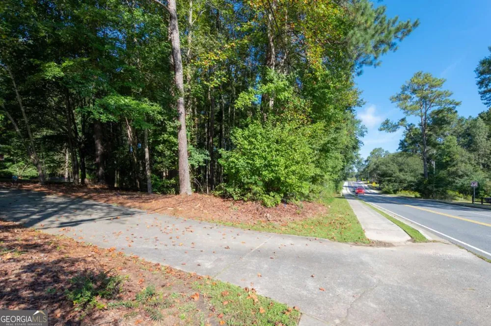 2526 New Macland RD Powder Springs, GA 30127