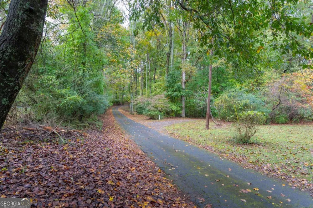 2526 New Macland RD Powder Springs, GA 30127