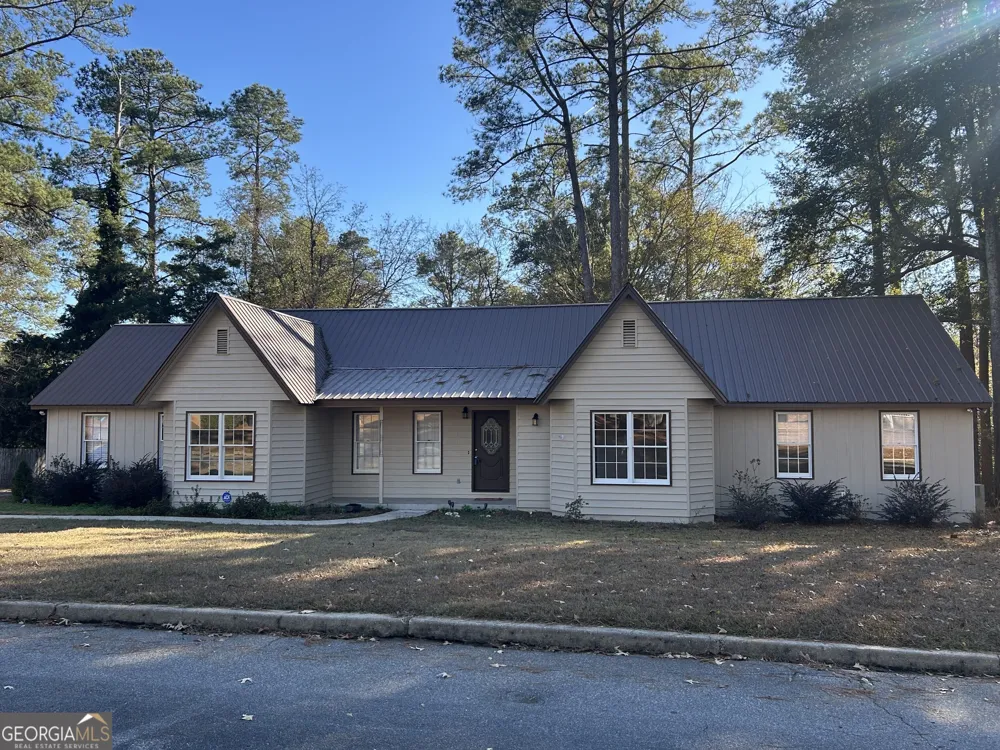 311 Overlook DR Montezuma, GA 31063