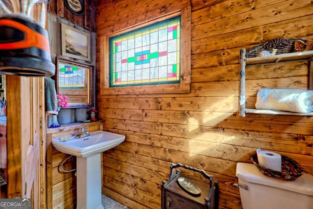 1307 Clear Creek RD Hayesville, NC 28904