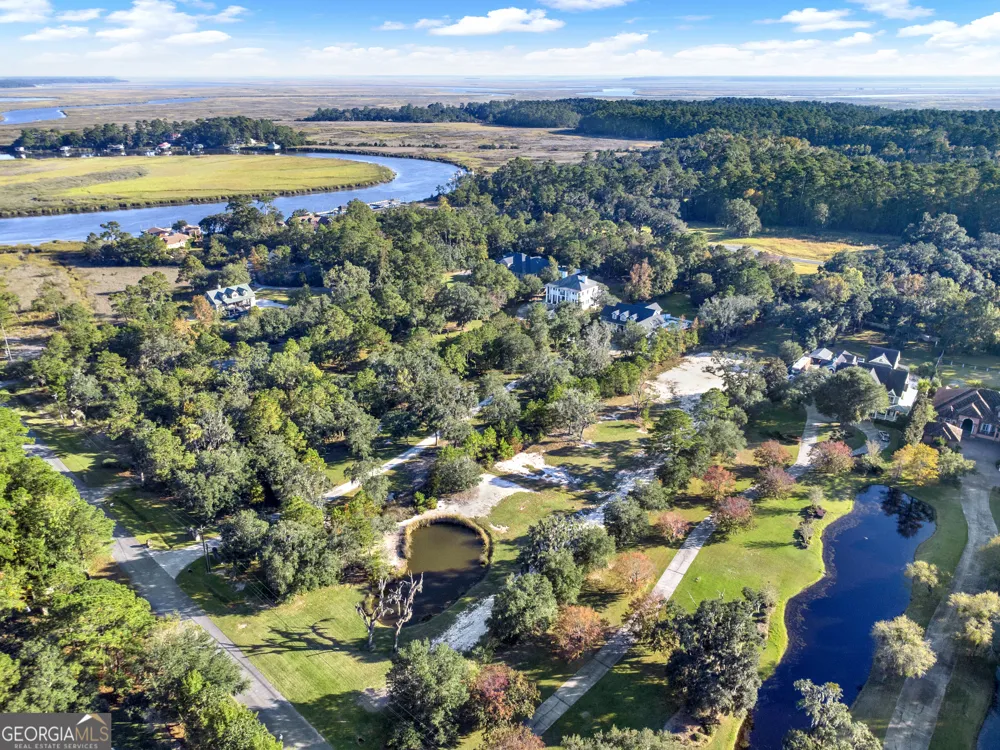 35 Shore RD Savannah, GA 31419