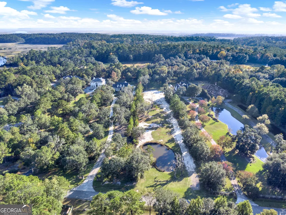 35 Shore RD Savannah, GA 31419