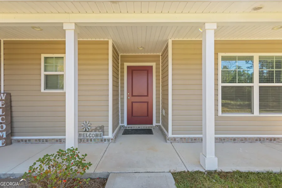 192 Hummingbird LN Jesup, GA 31545