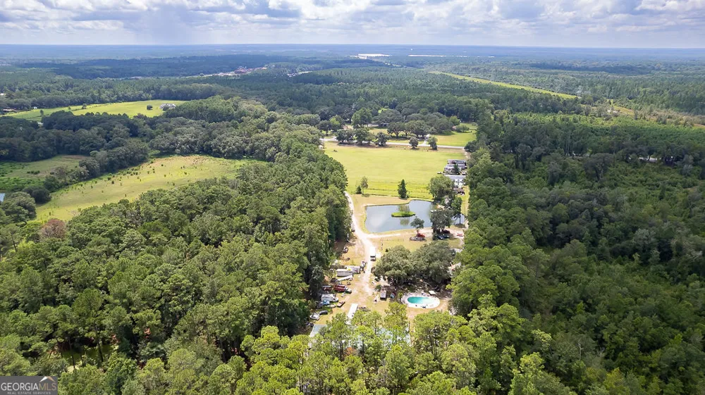 2301 Us Highway 80 Bloomingdale, GA 31302