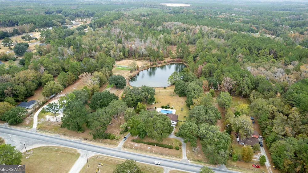 2565 Us Highway 80 Bloomingdale, GA 31302