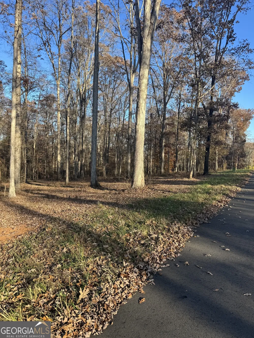 1475 Whispering WAY Statham, GA 30666