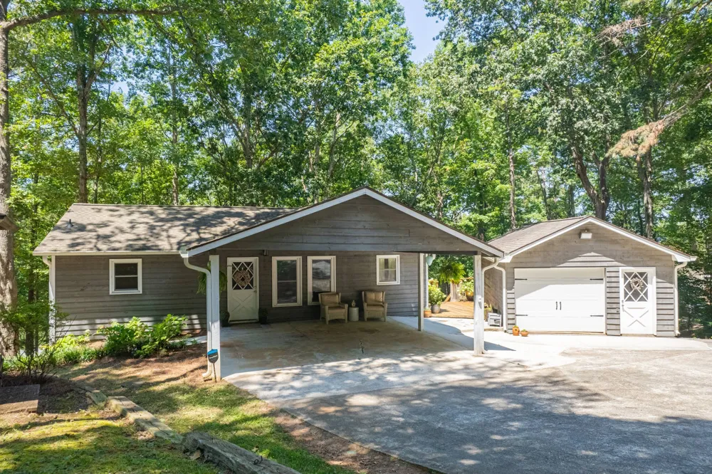 396 Cardinal LN Toccoa, GA 30577
