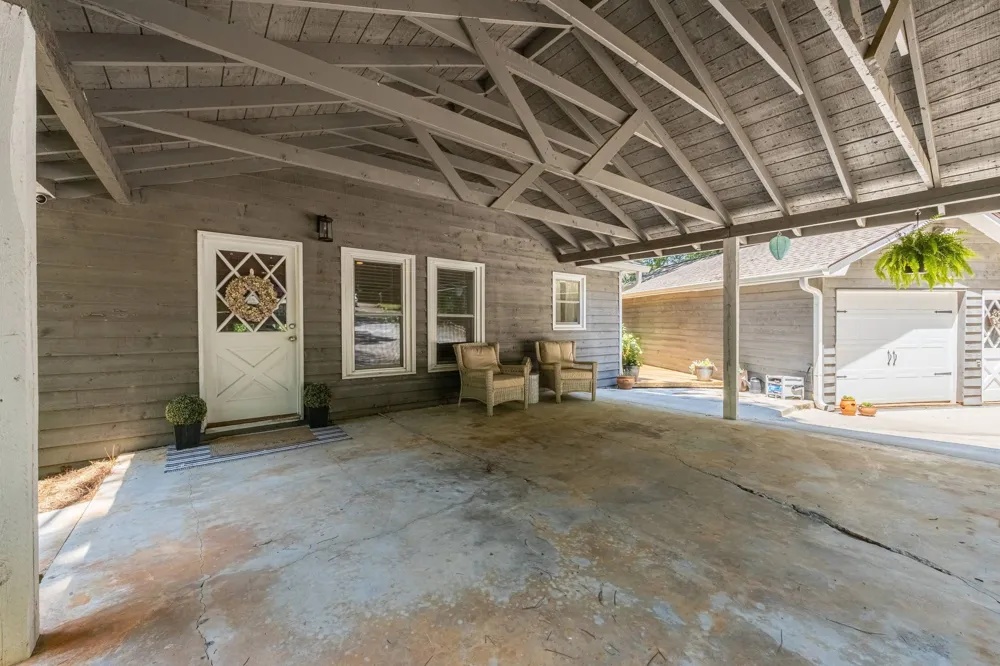 396 Cardinal LN Toccoa, GA 30577