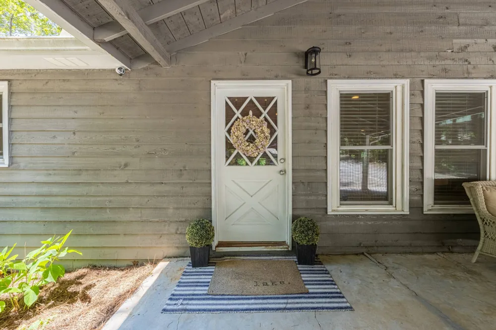 396 Cardinal LN Toccoa, GA 30577