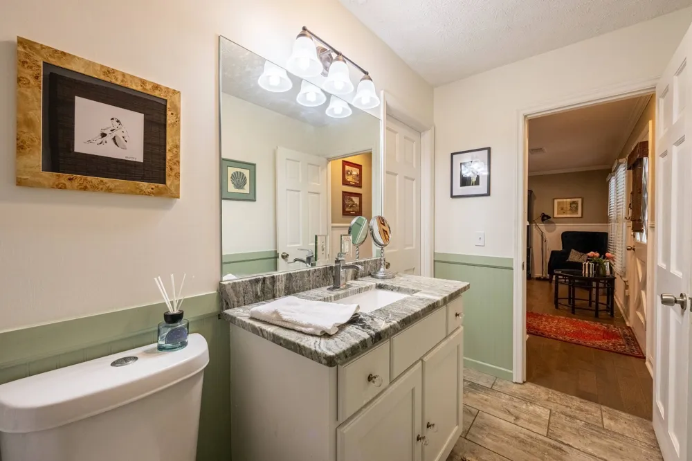 396 Cardinal LN Toccoa, GA 30577