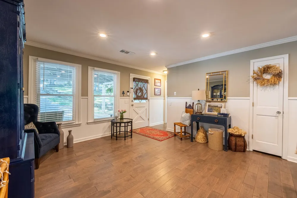 396 Cardinal LN Toccoa, GA 30577